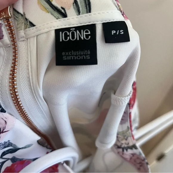 Icone at Simons Floral Dress - Picture 4 of 5